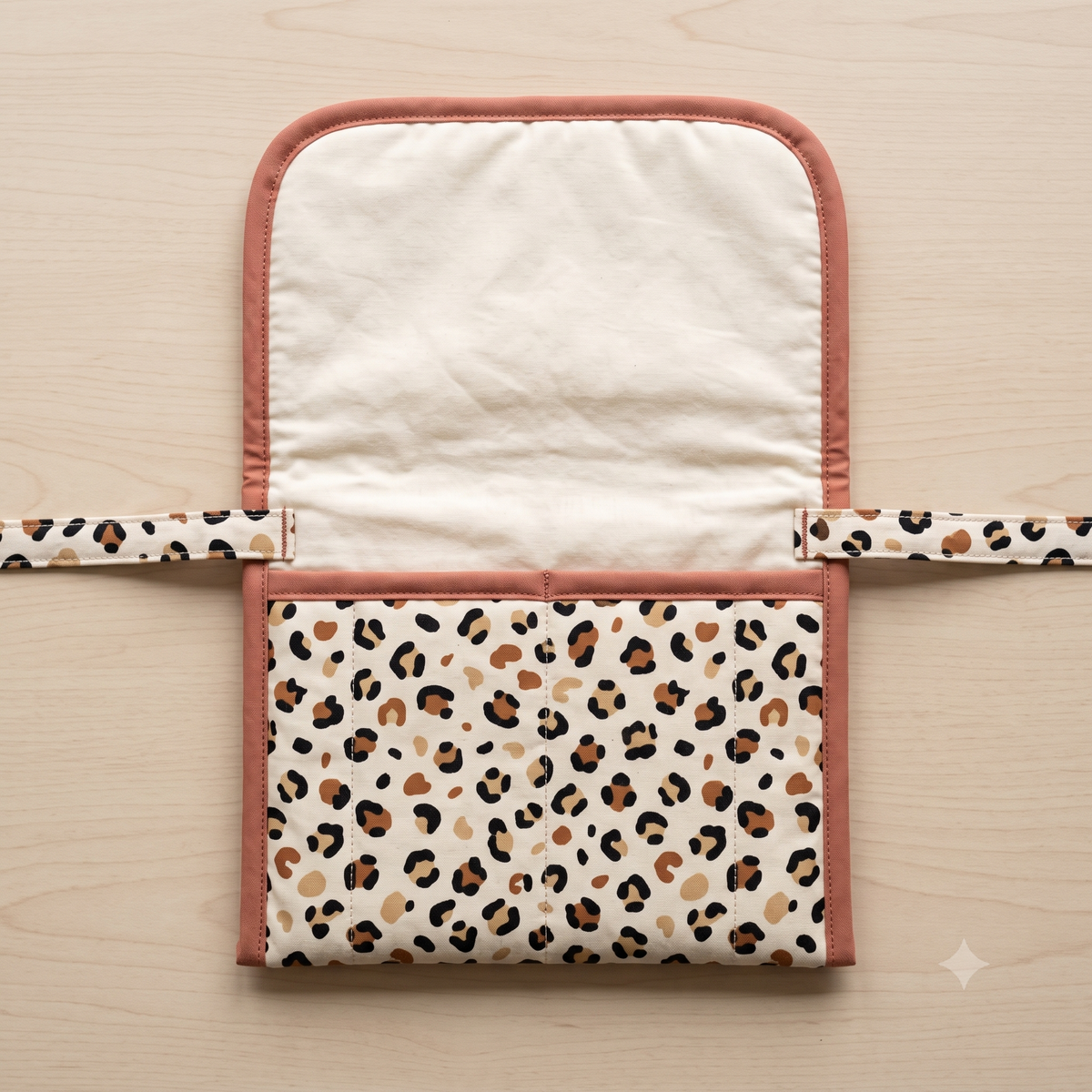 Quilted Book Sleeve Sewing Pattern PDF | Tablet and Laptop Sleeve in 2 Sizes | Tie Closure Padded Case | A4 US Letter | Instant Download