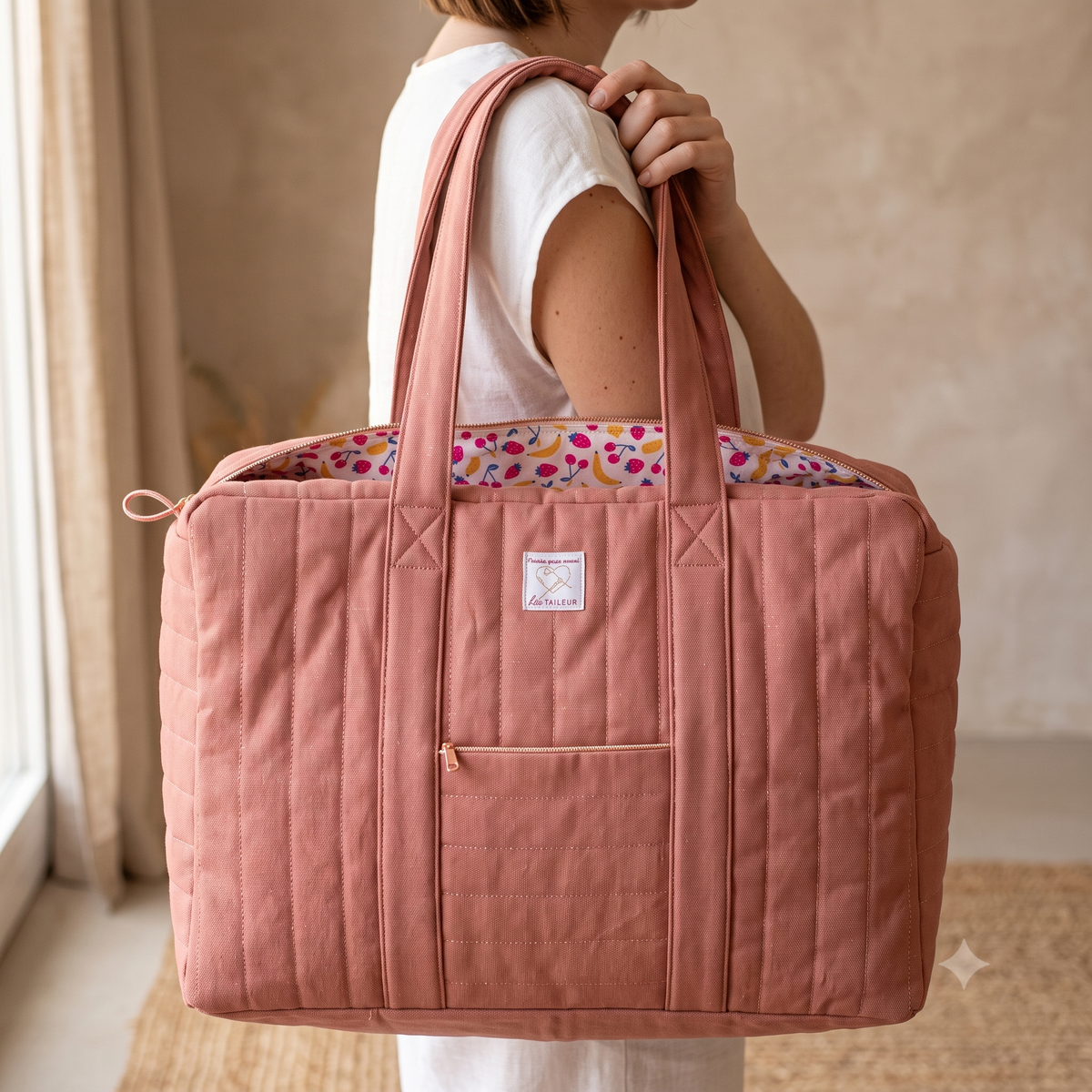 Sac Week-end Sewing Pattern – PDF Quilted Weekender Bag Pattern – Overnight Travel Duffle Bag with Zip – 44×33×20 cm – A4 Print at Home – Instant Download